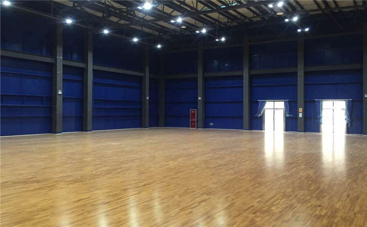 24厚舞臺木地板多少錢一平米？