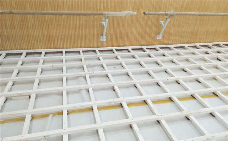 橡膠木木地板籃球場廠**哪**好？