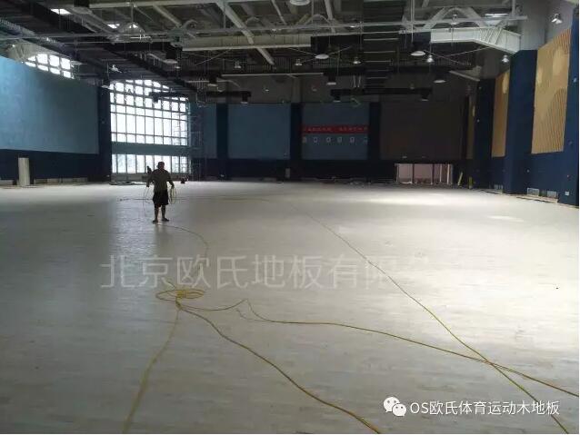 山東青島第二中學體育館木地板成功案例 山東青島第二中學體育館木地板成功案例