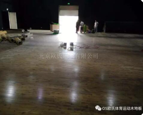 北京朝陽區(qū)追光動畫影棚舞臺木地板成功案例 北京朝陽區(qū)追光動畫影棚舞臺木地板成功案例